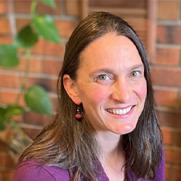 Image of Dr. Kristin Hoelting