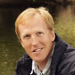 Image of Dr. Travis Warziniack