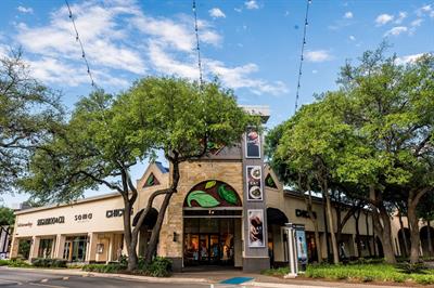 Image of a front of mall in Austin Arboretum