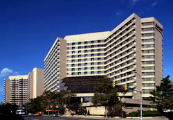 Crystal Gateway Marriott Hotel Exterior