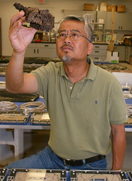 Dr. Nan-Yao Su